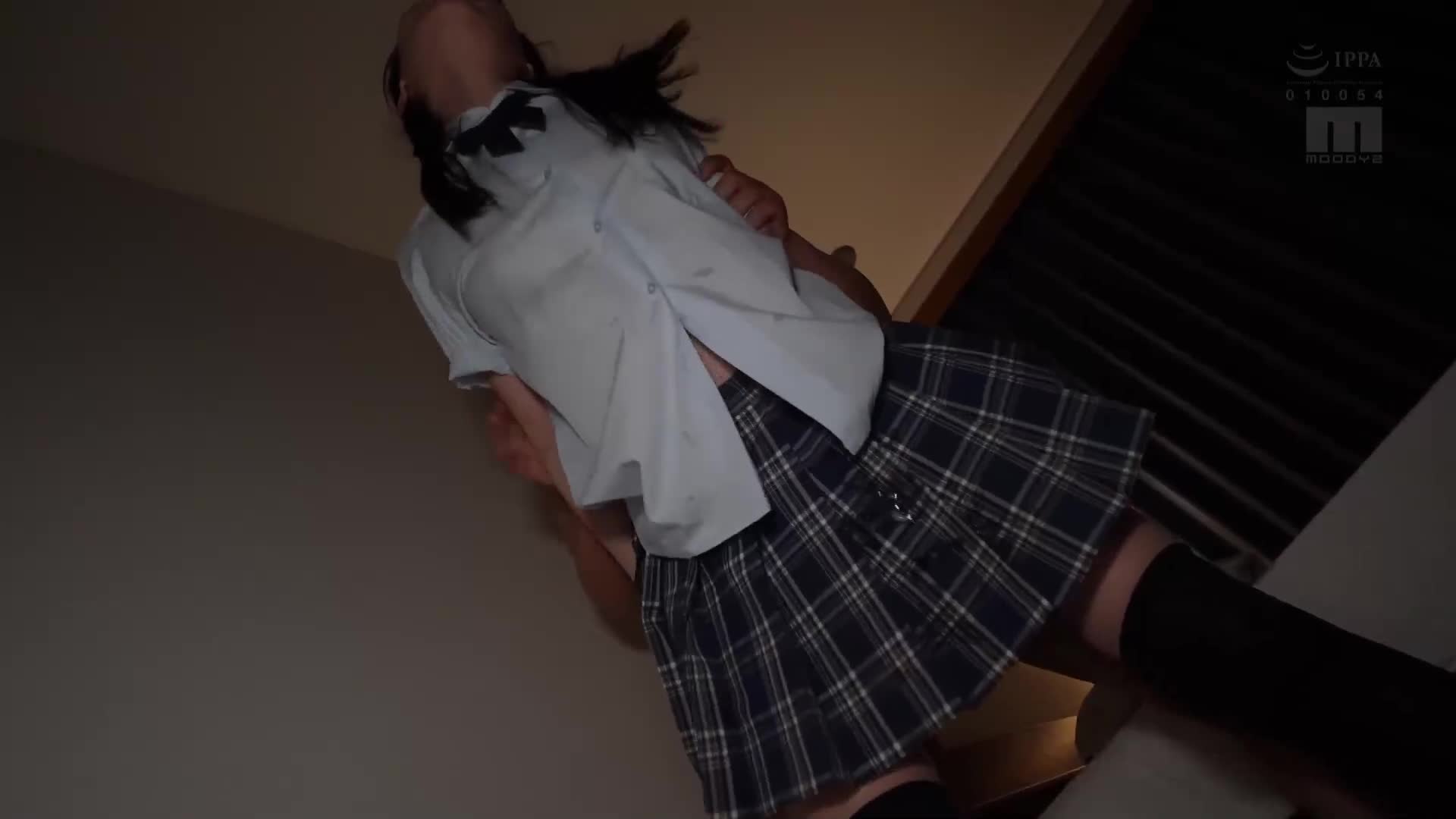 絕對領域×制服×短裙風情，特殊嗜好。想要弄髒美腿。 - AV大平台 - 中文字幕，成人影片，AV，國產，線上看