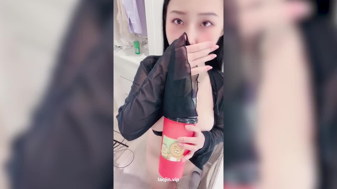 18歲學生妹，滿分完美大白兔，【乖乖】，被男友無套啪啪，小逼逼粉嫩多汁，操個不停 - AV大平台 - 中文字幕，成人影片，AV，國產，線上看