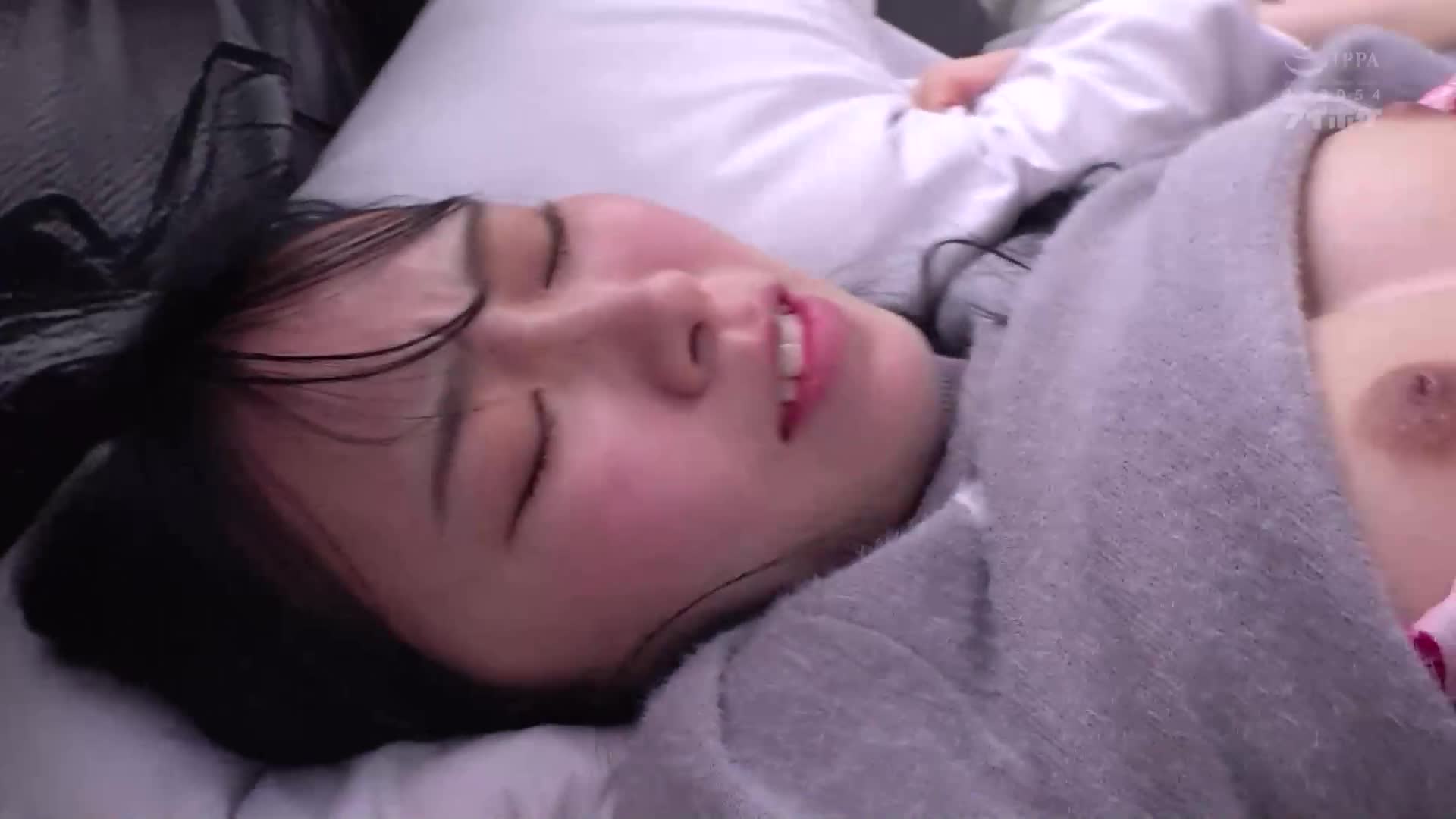 小心輕放大人的鹽酸反應，華奢的女大學生月城里香被懲罰到身心俱疲 - AV大平台 - 中文字幕，成人影片，AV，國產，線上看