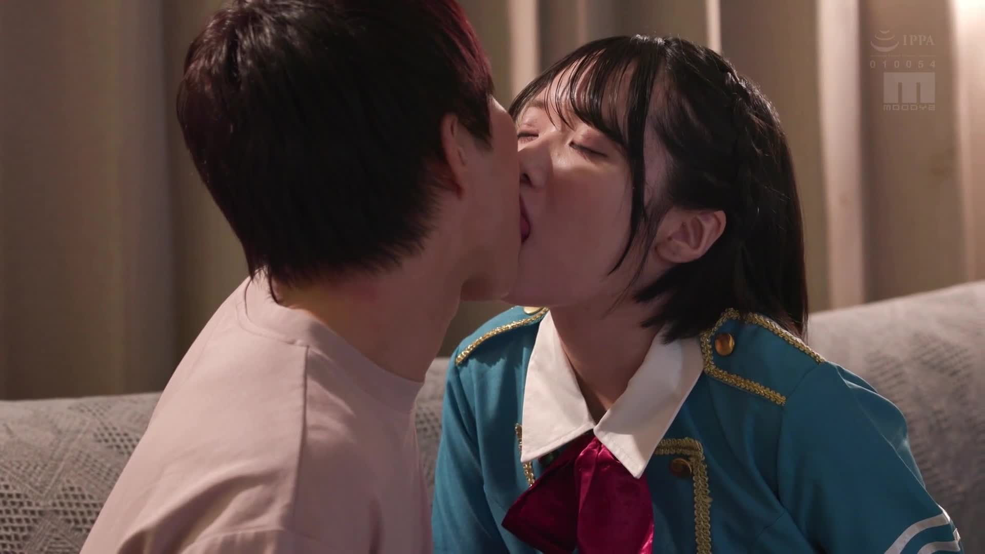 在父母不在的三天裡，將正在上偶像培訓班的青春期妹妹調教成能夠賣座的乳頭高潮和大雞巴狂熱者。八坂凪 - AV大平台 - 中文字幕，成人影片，AV，國產，線上看