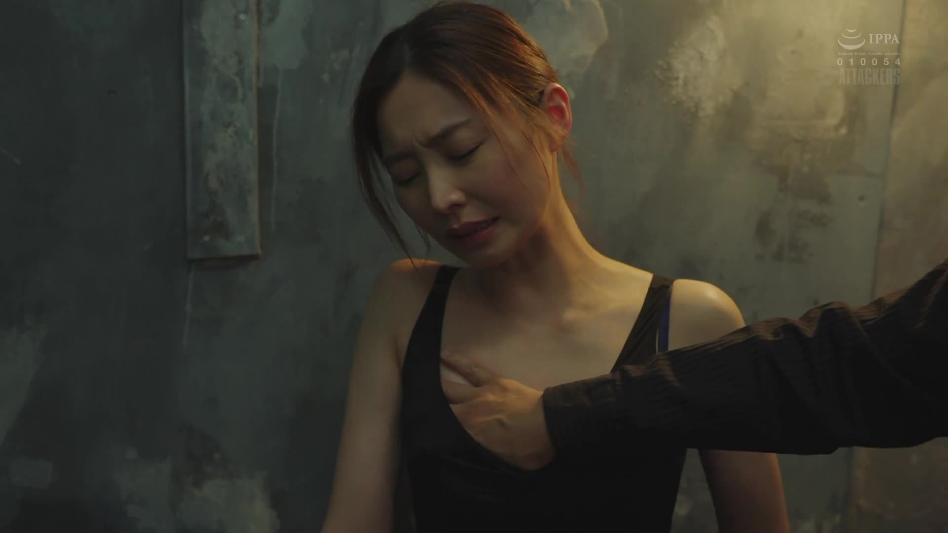 [AI解碼版]一名已婚女偵探在兒子被綁架七年後重返工作崗位，卻因服用催情藥而變得放蕩不羈 夏目彩春 - AV大平台 - 中文字幕，成人影片，AV，國產，線上看